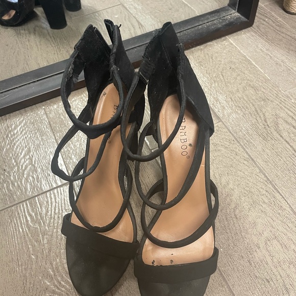 Amazing sandals - Picture 3 of 4